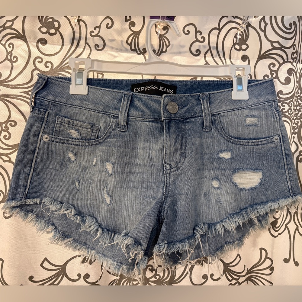 Express Low Rise Cut off light wash distressed Denim Shorts